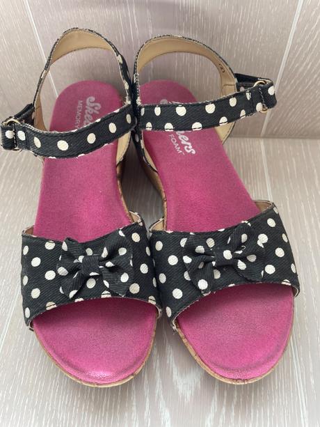 Sandálky s pamäťovou penou, skechers,35