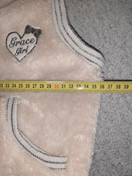 Krémová huňatá vestička, grace,128