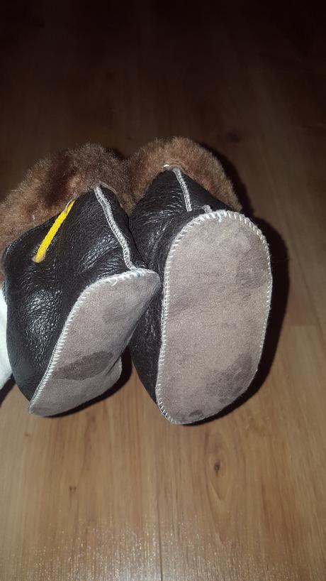 Kožené papučky, 20