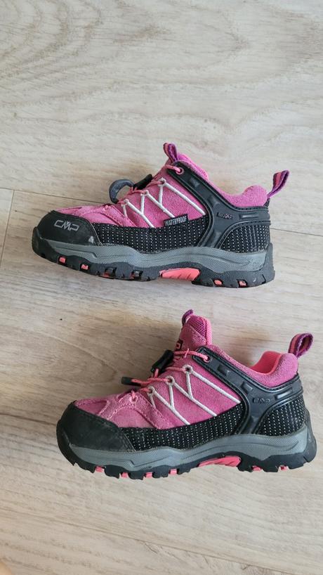 Nepremokave topanky, 28