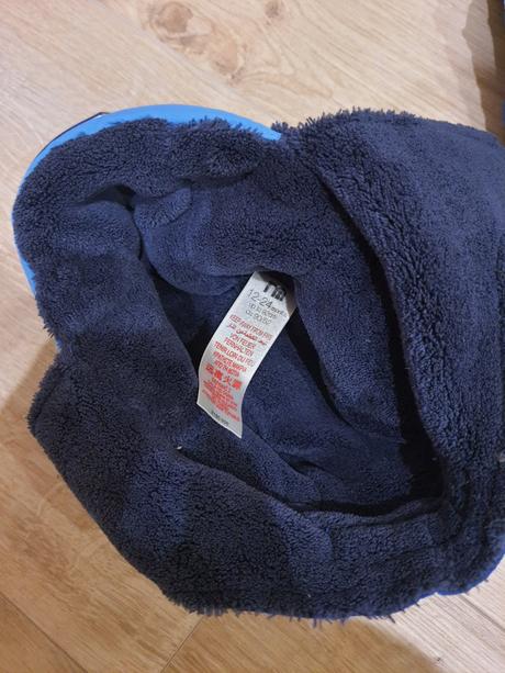 Teplucka zimna bunda s ciapkou, 86