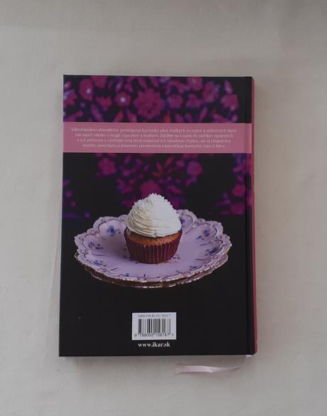 Kniha receptov, magické cupcaky a mafiny,