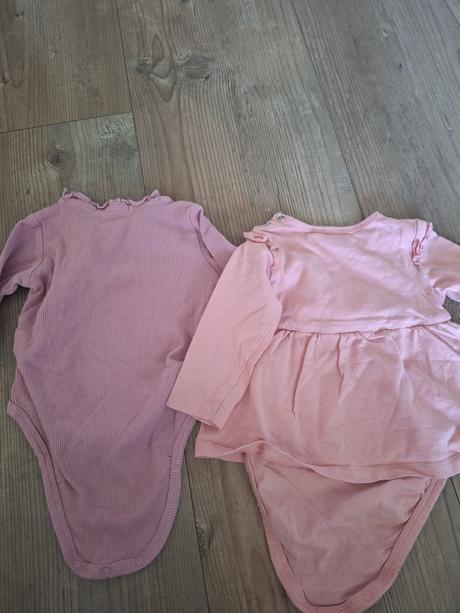 2 krat dievcenske body 74, sinsay,74