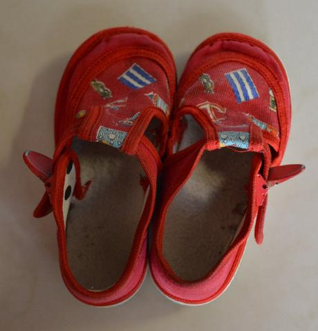 Červené papučky, 24