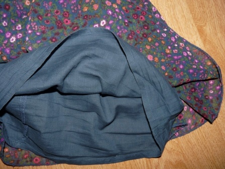 Bluzka s tielkom, 152