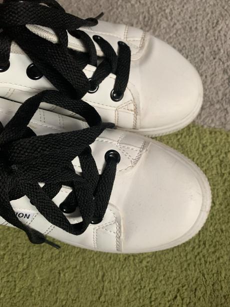 Tenisky, 35