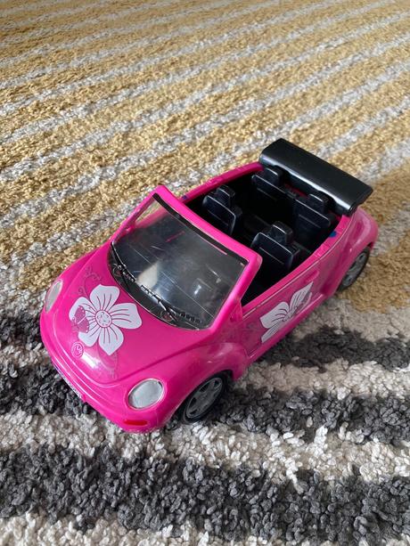 Auto pre menšie bábiky, 