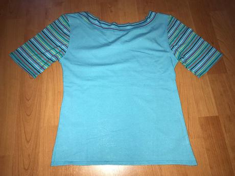 Modré elastické tričko, s