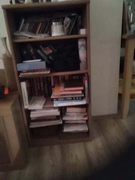 Knižnica - policový regál, 