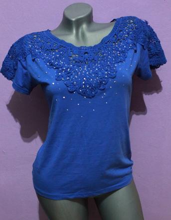 Modra bluzka so zdobenim, m