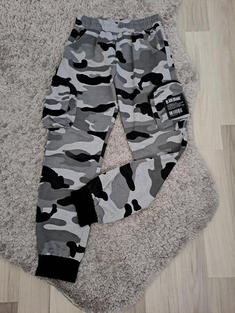 Športové chlapčenské kapsáče, 158