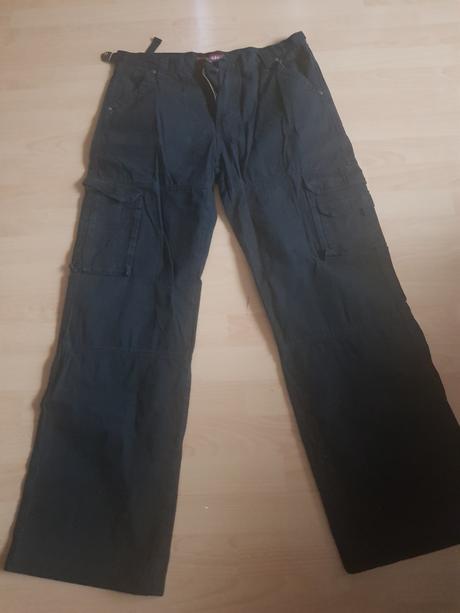 Pánske kapsáče, 36