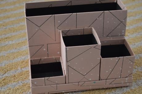 Stojan na písacie potreby ikea,