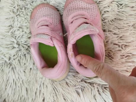 Nike tenisky mäkké ľahučké, nike,25