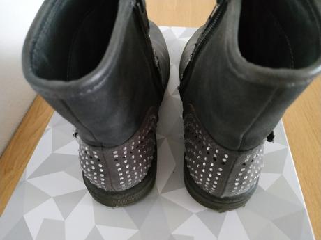 Čižmy - prechodné, baťa,36