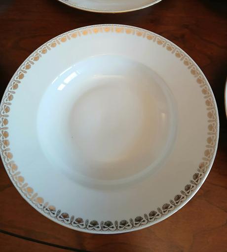 Krásne taniere a misa na doplnenie - zlatý vzor, 