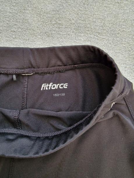 Dievčenské funkčné športové kraťasy fitforce, 152
