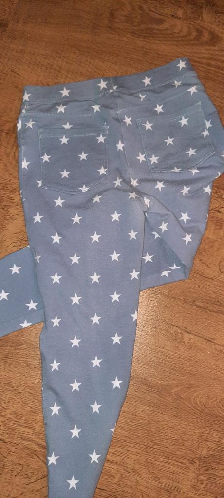 Nohavicove leginy, 152