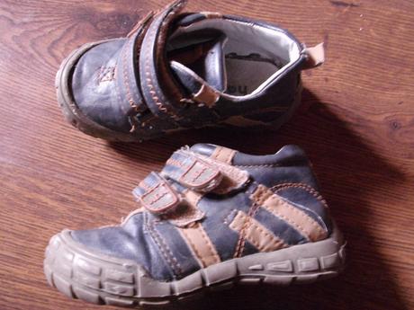 Prechodné topánky, 23