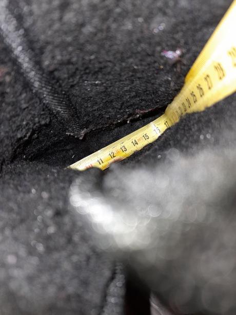 Čižmy z brusenej kože, 25