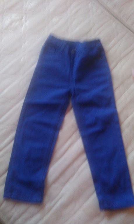 Výrazné modré rifličky -5 r., 104