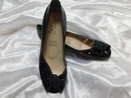 Kvalitne damske kozene topanky, 41