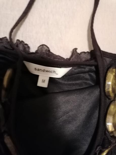 Saty na prilezitost, 38