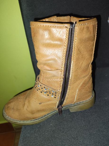 Čižmičky prechodné, 27