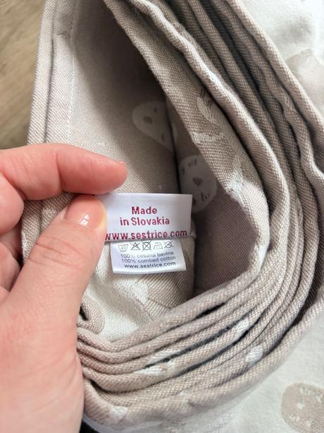 Sestrice šatka, sestrice