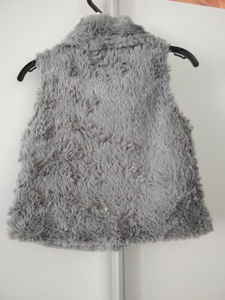 Kožušinková vesta, 92