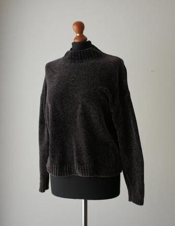 Zamatový/žinylkový rolákový sveter zn.fb sister, xs