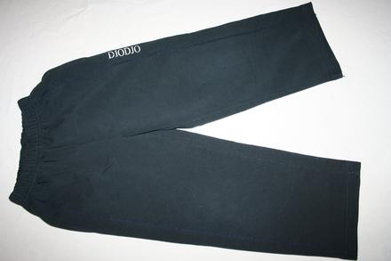 Športové tepláky, 116