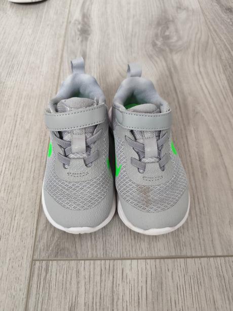 Nike tenisky, nike,23