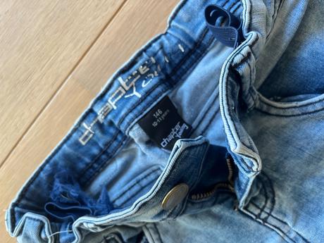 Skinny rifle, chapter young,146