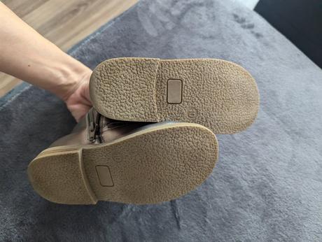 Prechodné čižmičky, 28