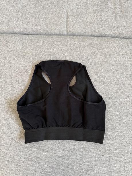 Amnesia top, l