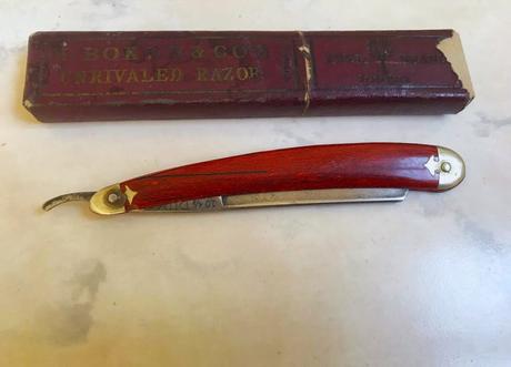 Starožitná britva solingen h. böker, 