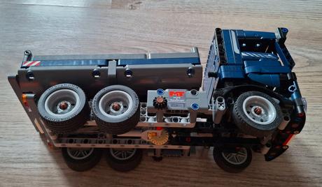 Lego technic 42203 vyklápací nákladiak,