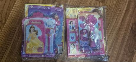 Predam destke časopisy aj s.hračkou, 