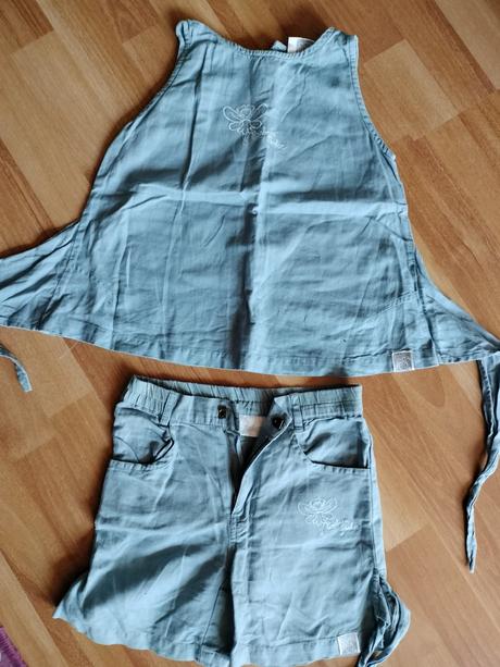 Bledomodrá dievčenská súprava, 104