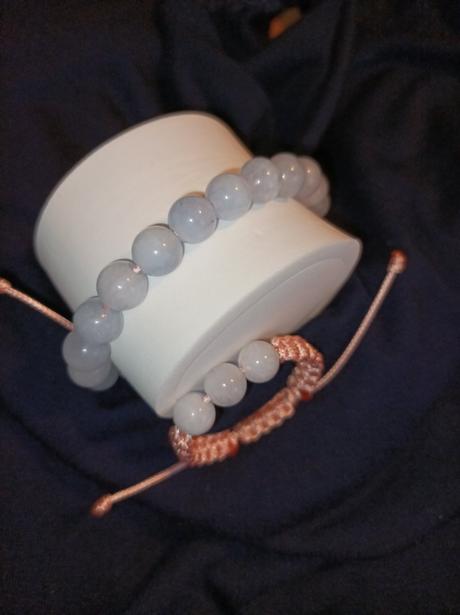 Náramky z prírodných kameňov, 