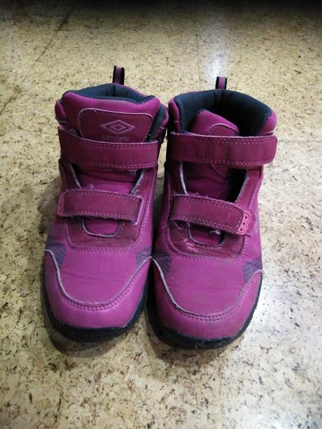 Celoročná obuv, umbro,35