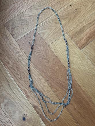 Náhrdelník bižu,