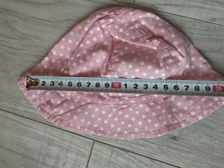 Ruzovy bodkovany klobucik, f&f,62