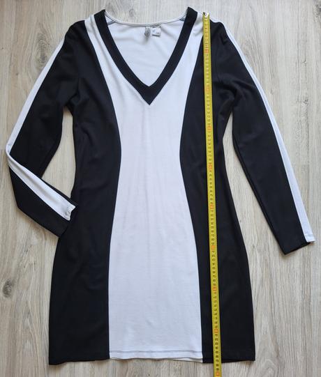 Predĺžené tričko divided l, h&m,l