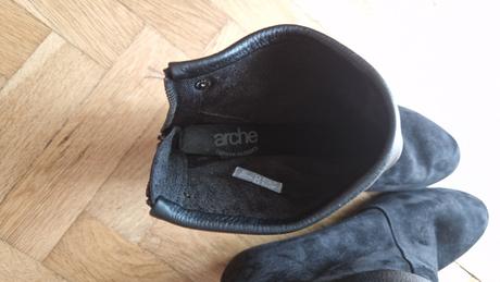 Kožené členkové čižmičky zn. arche, 40