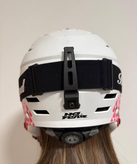 Lyžiarska prilba s okuliarmi, s