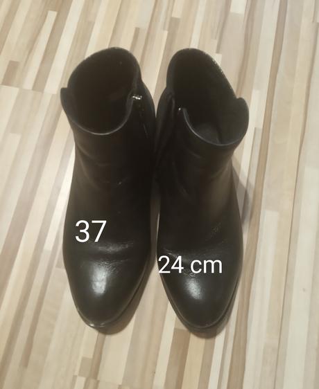 Prechodne  kotníkové čižmy 37, 37
