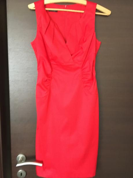 Spoločenské šaty, m