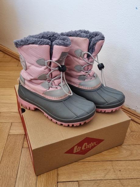 Dievcenske snehule, lee cooper,32